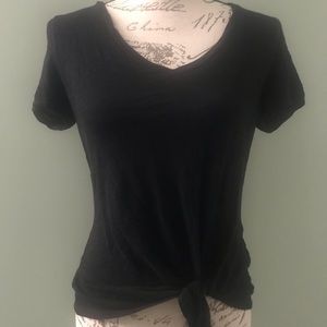 Express short sleeve tee with knotted tie
